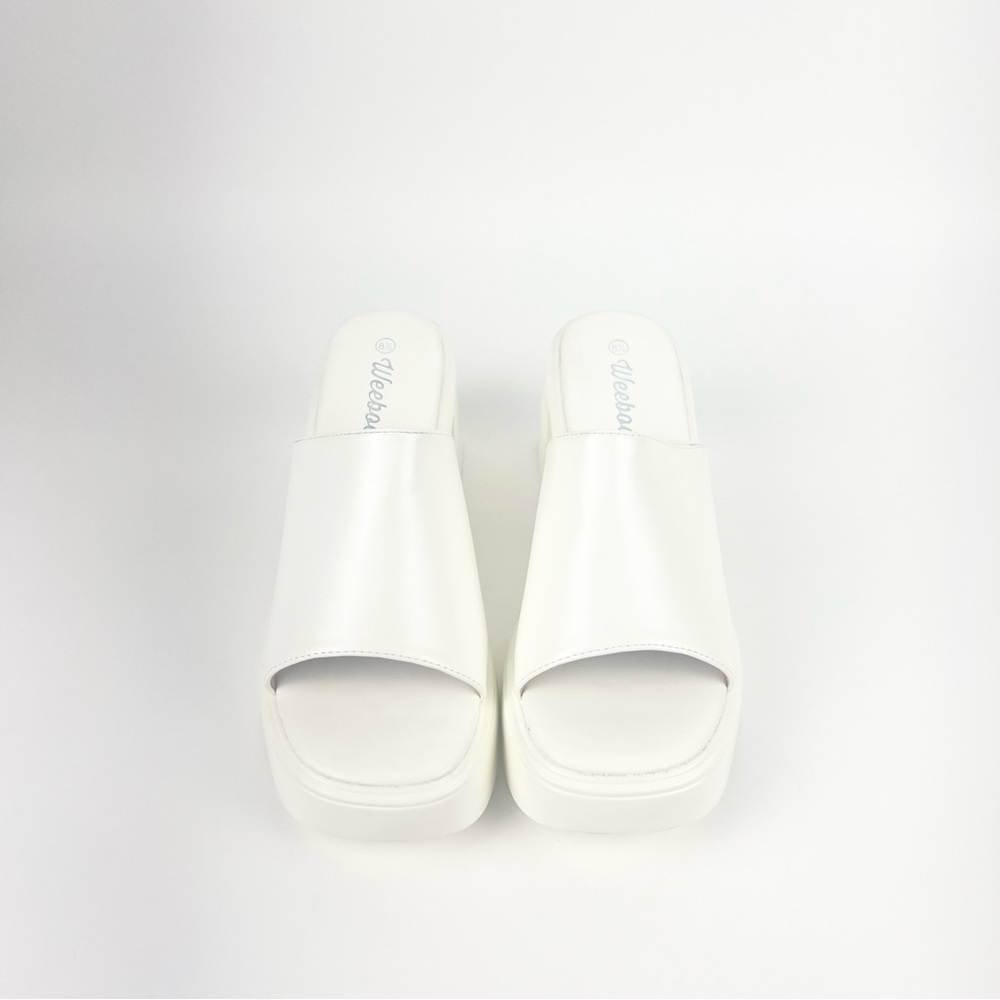 Slip-on White Platform Mules